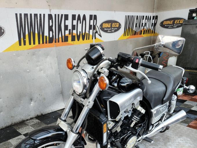 YAMAHA V-MAX 1200 4