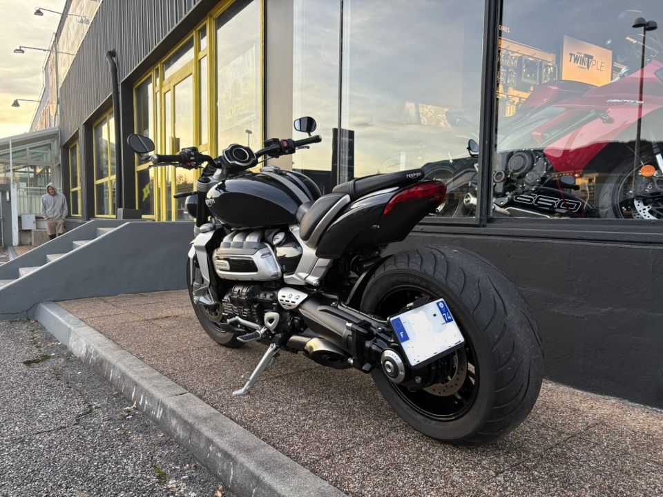 TRIUMPH ROCKET 3 R 4