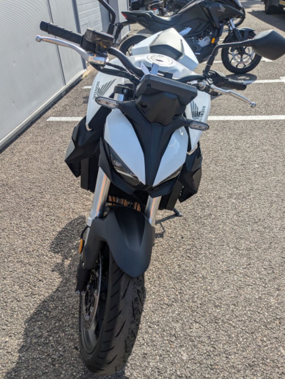 HONDA CB1000 Hornet 4