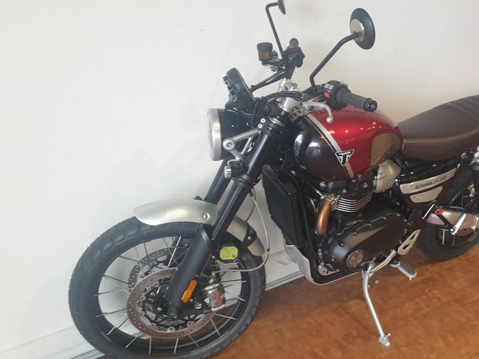 TRIUMPH SCRAMBLER 1200 XC 4