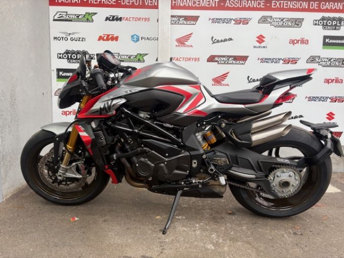 MV AGUSTA BRUTALE 1000 RR 4