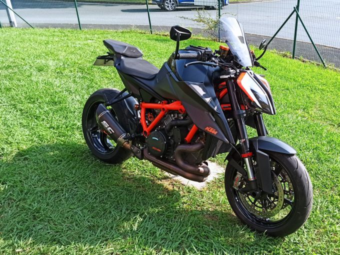 KTM 1290 SUPER DUKE R 4