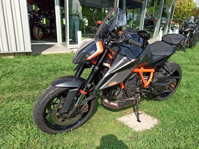 KTM 1290 SUPER DUKE R 4