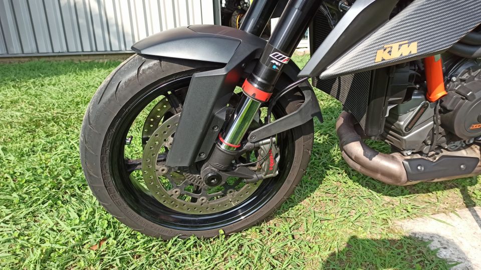 KTM 1290 SUPER DUKE R 4