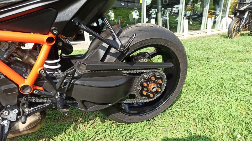 KTM 1290 SUPER DUKE R 4