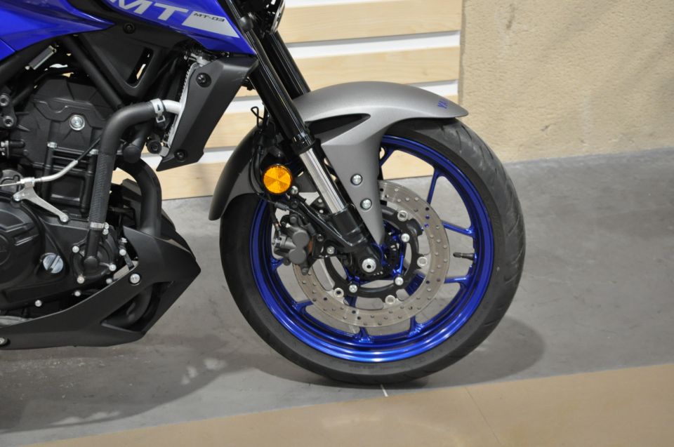 YAMAHA MT-03 300 4