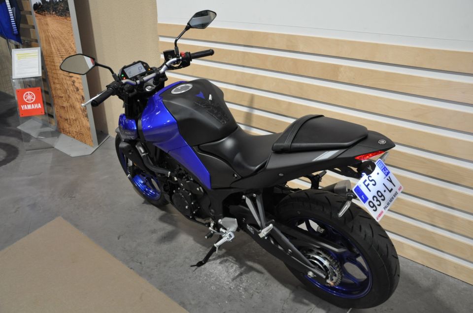 YAMAHA MT-03 300 4