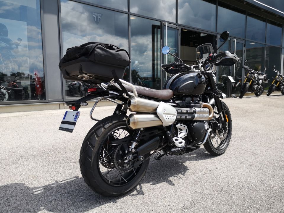 TRIUMPH SCRAMBLER 1200 4