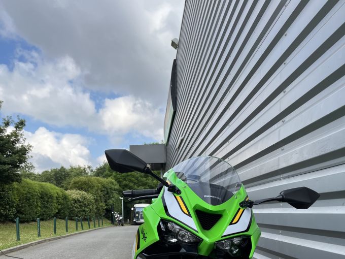 KAWASAKI ZX6R 4