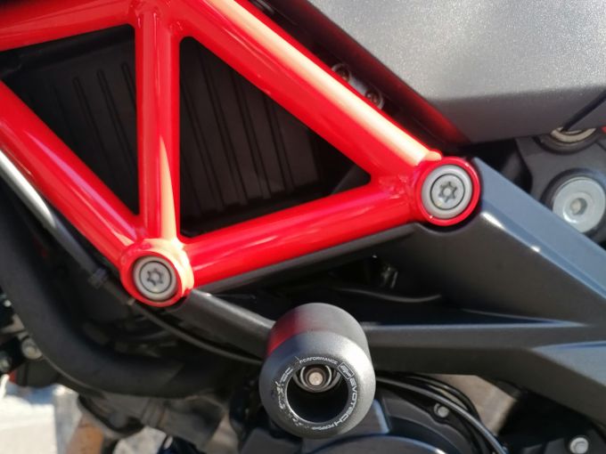 APRILIA SHIVER 900 4
