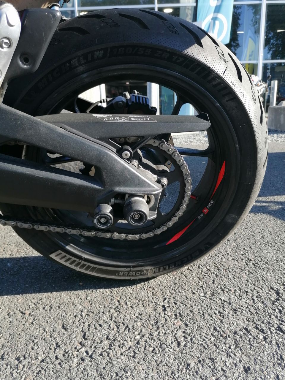 APRILIA SHIVER 900 4