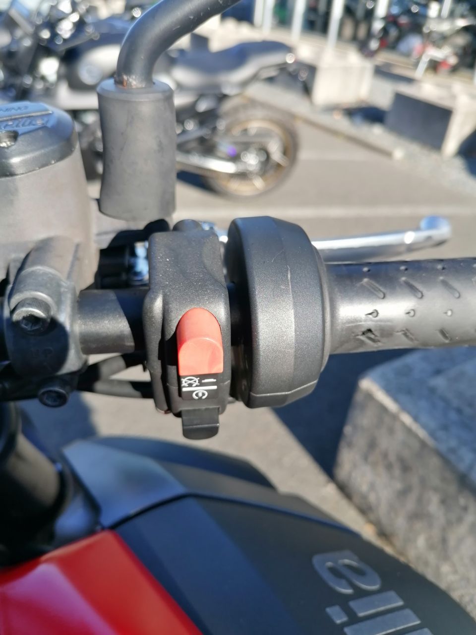 APRILIA SHIVER 900 4