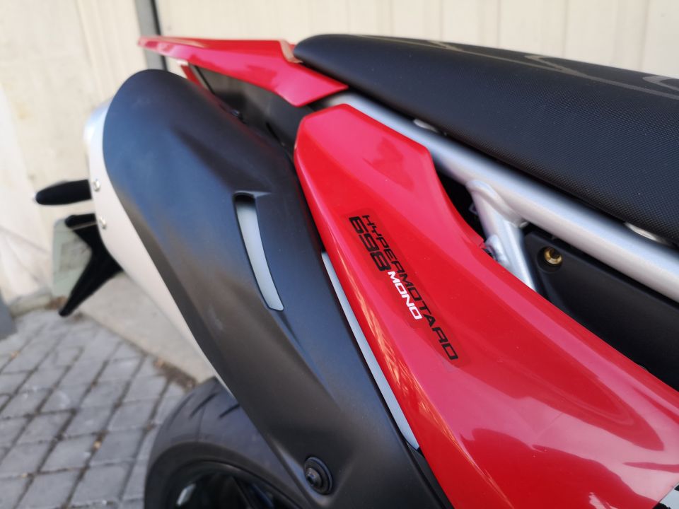 DUCATI HYPERMOTARD 4