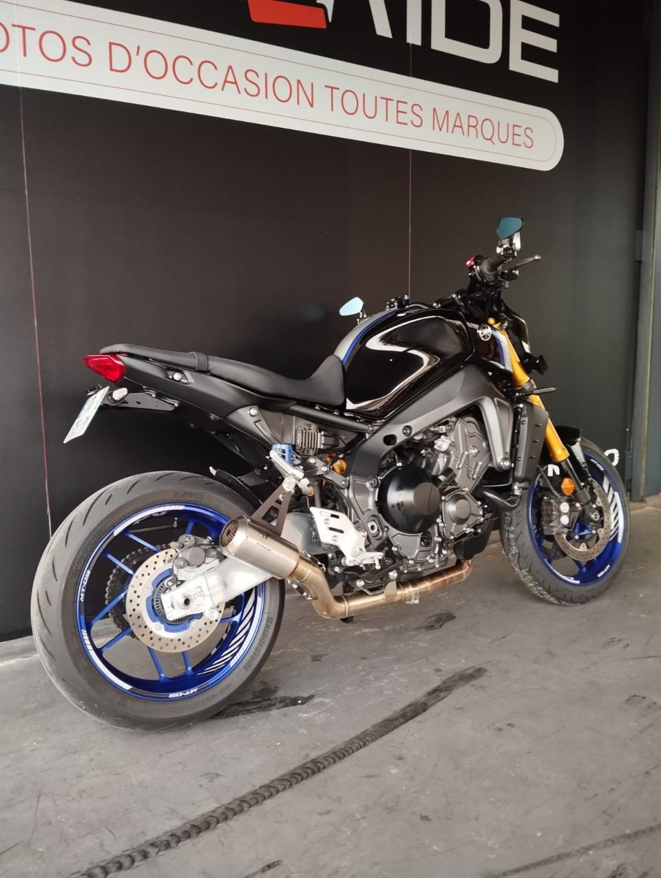 YAMAHA MT-09 SP 4