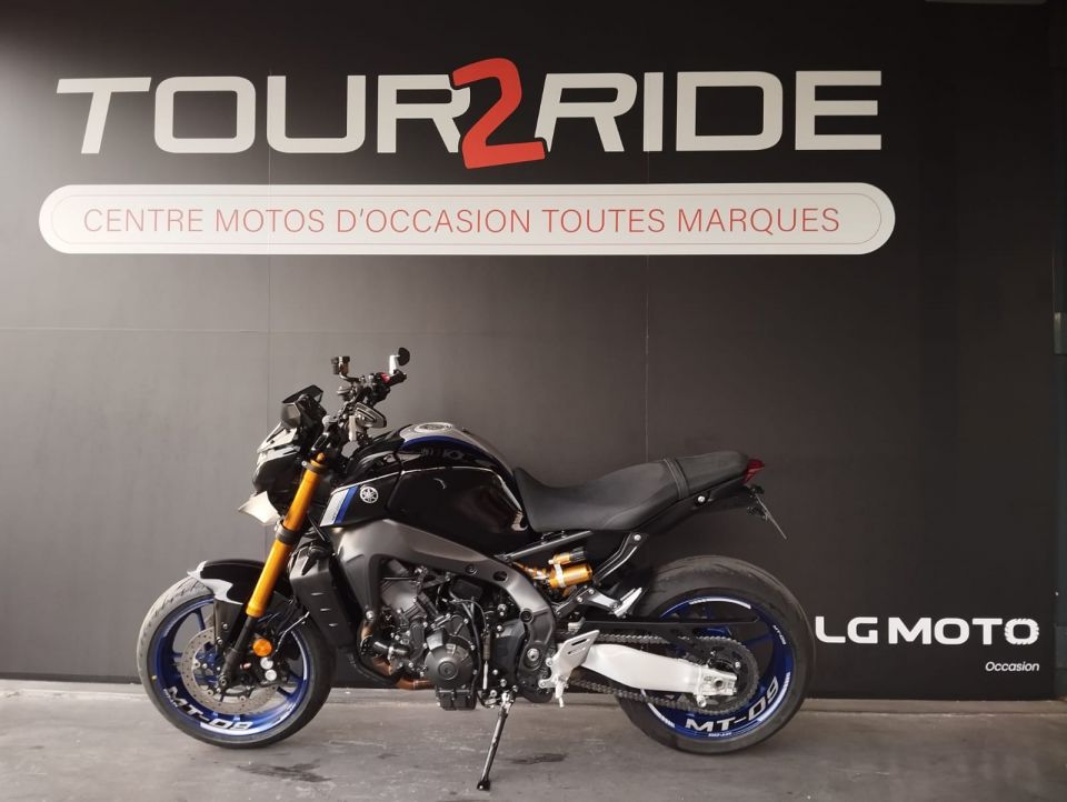 YAMAHA MT-09 SP 4