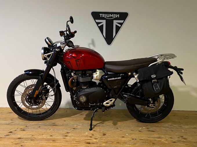 TRIUMPH SCRAMBLER 1200 4
