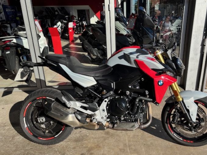BMW F900R 4