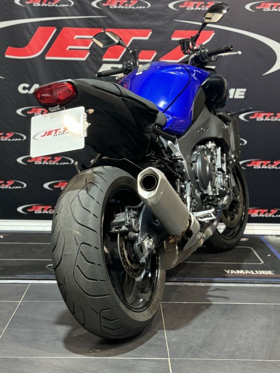 YAMAHA MT-10 4