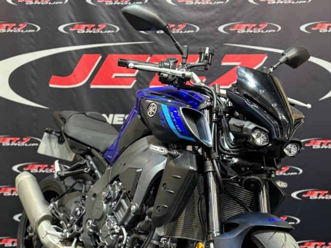 YAMAHA MT-10 4