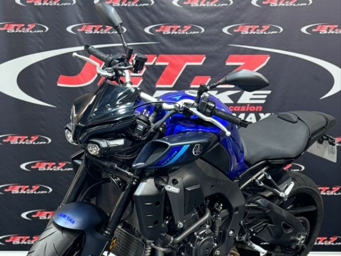 YAMAHA MT-10 4