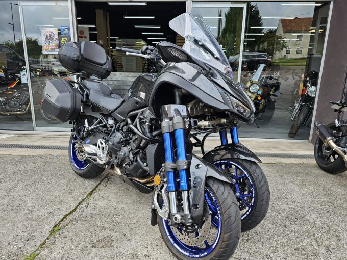 YAMAHA niken 850 4