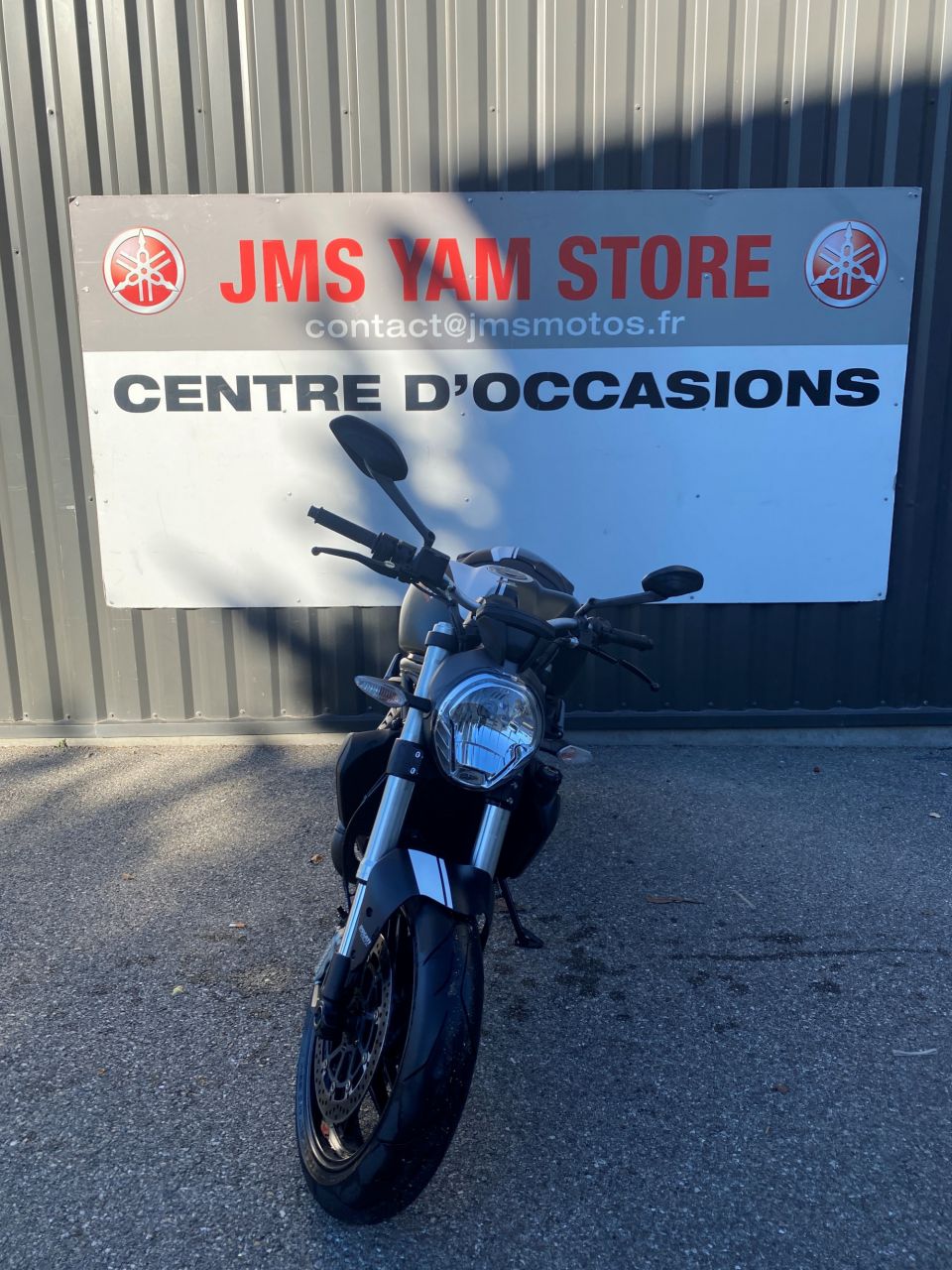 DUCATI MONSTER 821 4