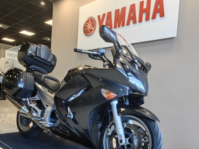 YAMAHA FJR 1300 ABS 4