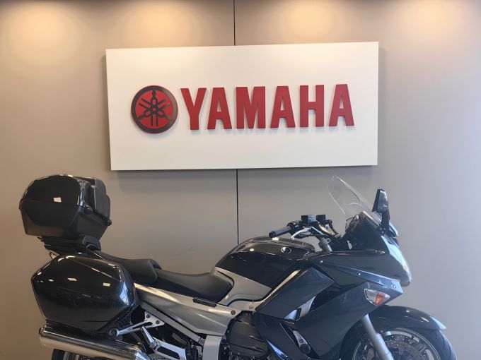 YAMAHA FJR 1300 ABS 4