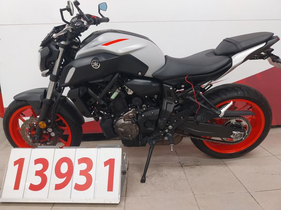 YAMAHA MT 07 BRIDEE A2 4