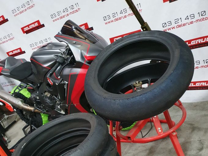 HONDA CBR 1000 RR SP2 4