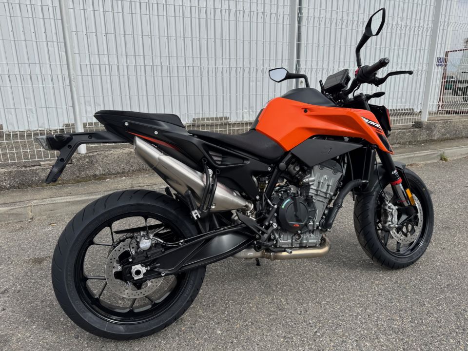 KTM 790 DUKE L 4
