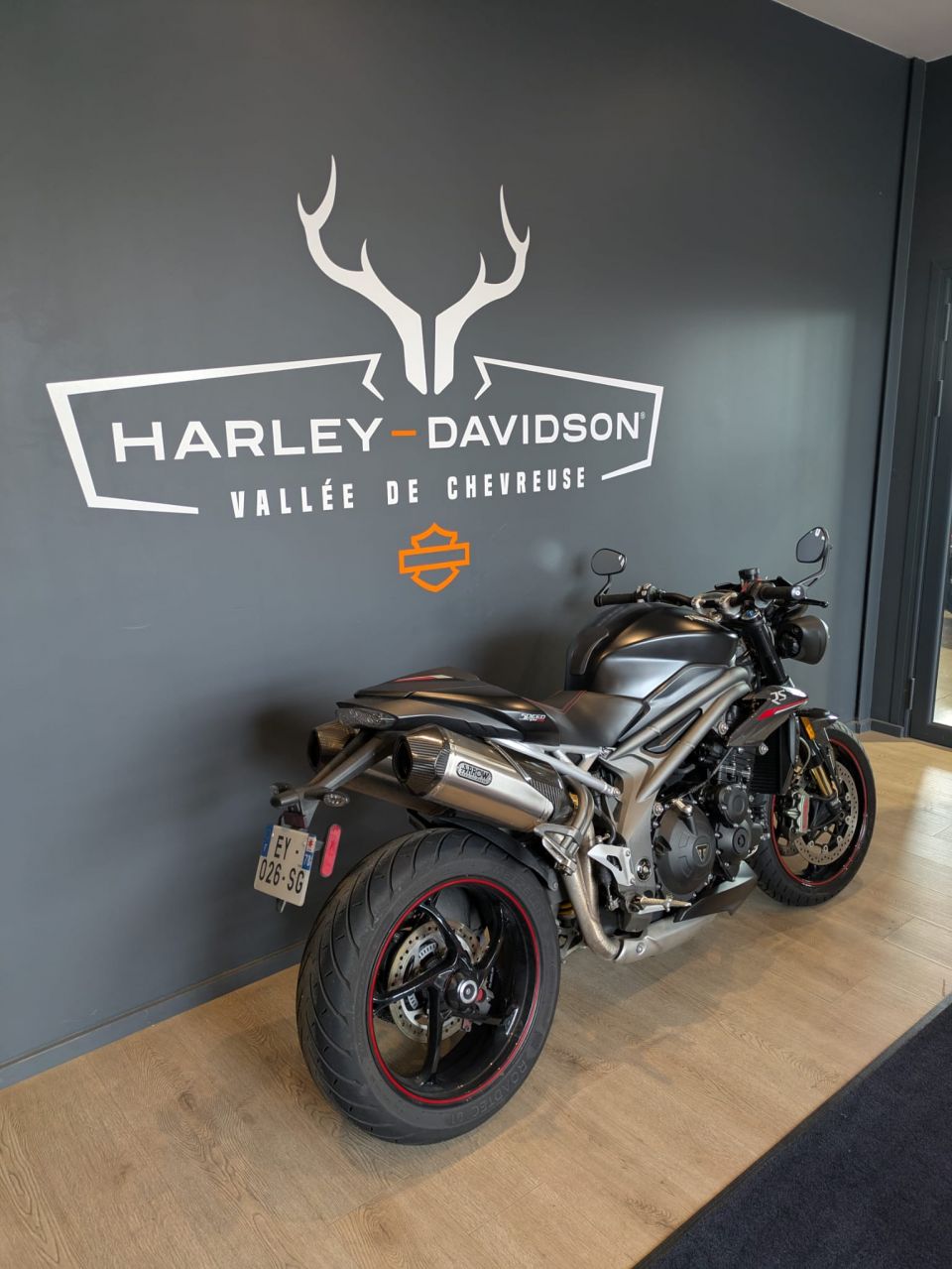 TRIUMPH SPEED TRIPLE 1050 RS 4