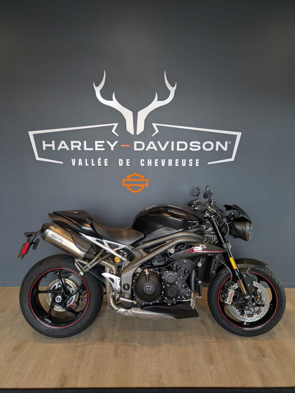 TRIUMPH SPEED TRIPLE 1050 RS 4