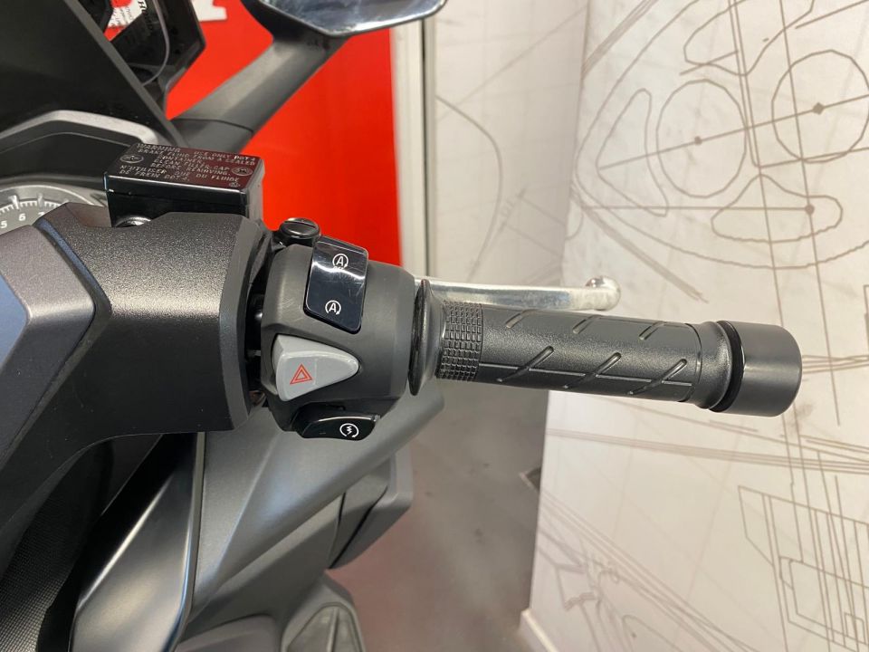 HONDA NSS FORZA 125 4