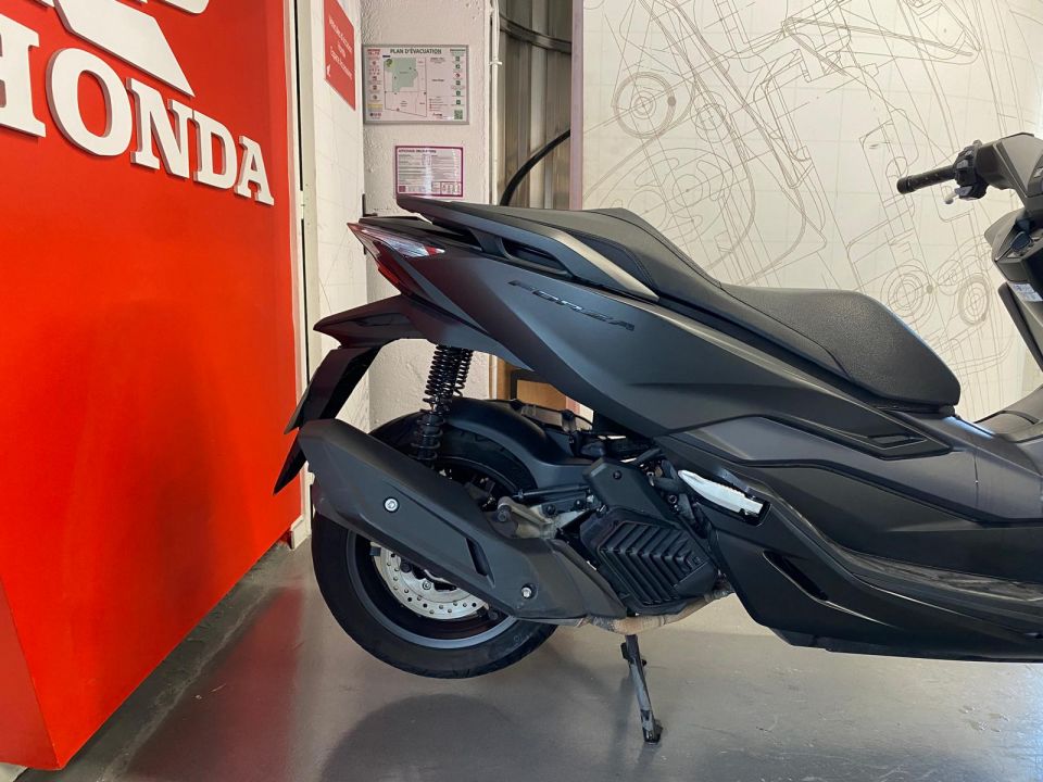 HONDA NSS FORZA 125 4