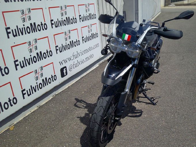 MOTO GUZZI V85 TT 850 4