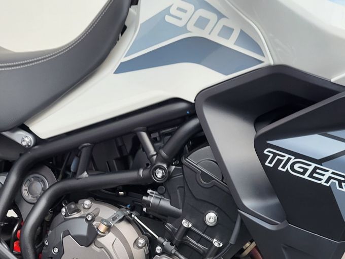 TRIUMPH Tiger 900 GT PRO 4