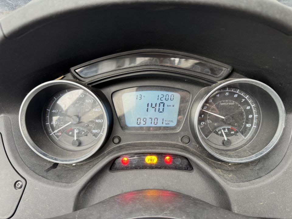 PIAGGIO MP3 350 ABS/ASR 4