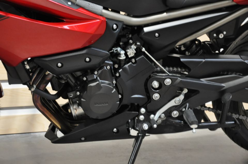 YAMAHA XJ6-F DIVERSION 4