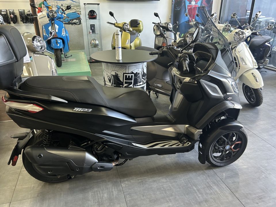 PIAGGIO MP3 530 HPE EXCLUSIVE 4