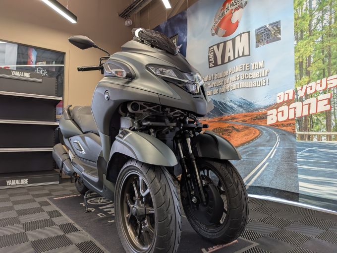 YAMAHA TRICITY 300 4