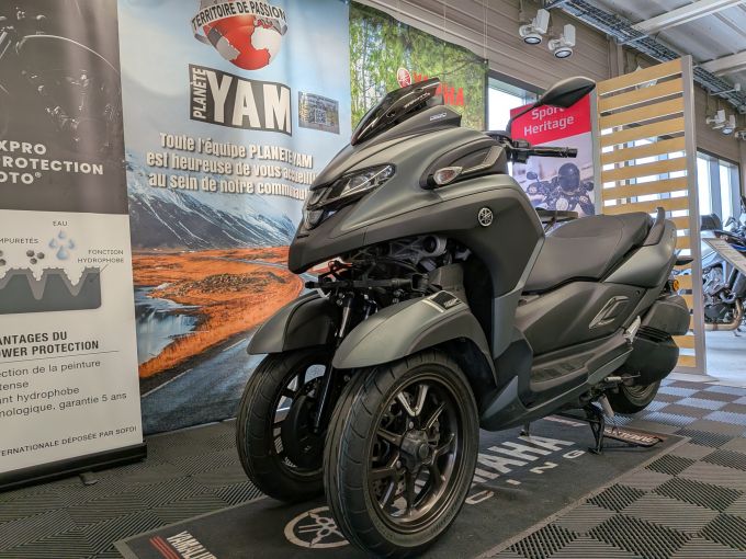 YAMAHA TRICITY 300 4
