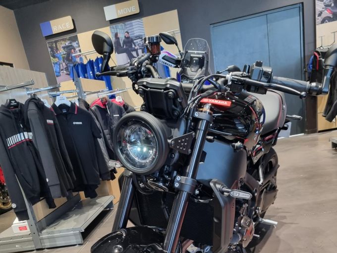 YAMAHA XSR 900 35KW 4