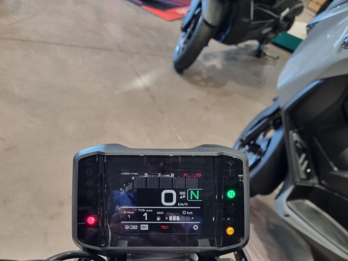 YAMAHA XSR 900 35KW 4