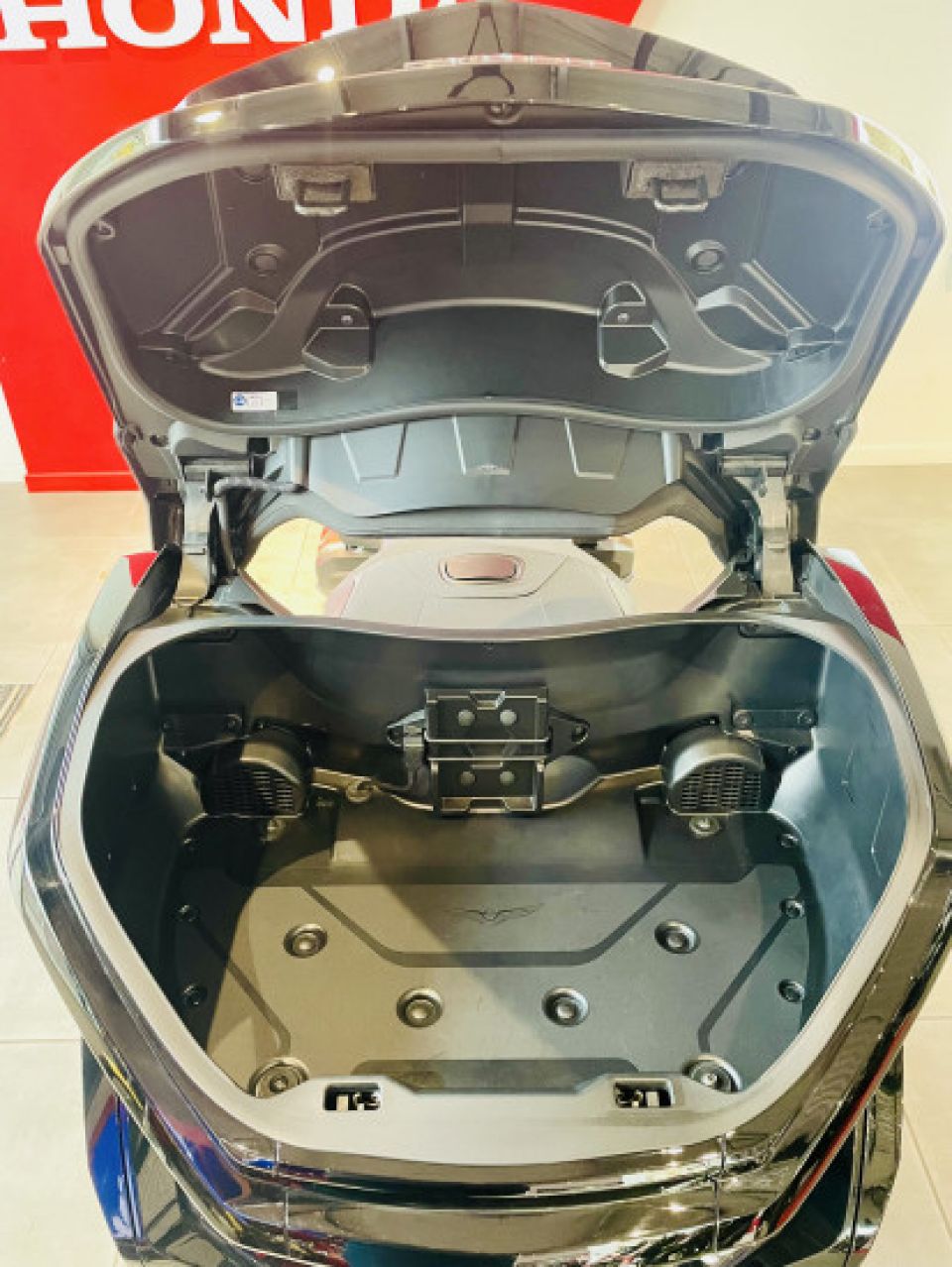 HONDA GL1800 GOLDWING 4