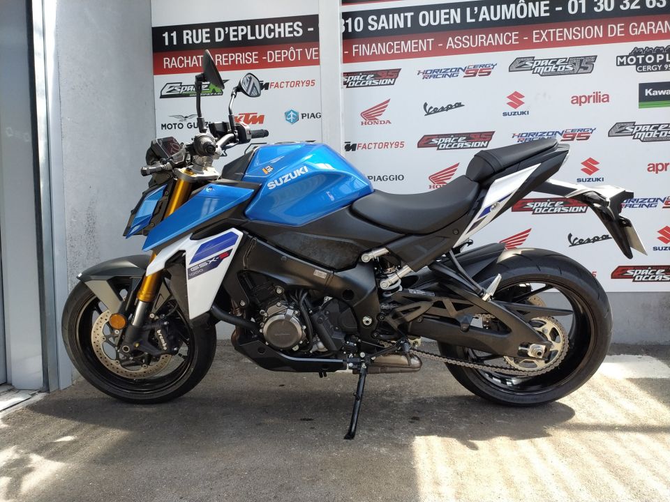 SUZUKI GSX-S 1000 4