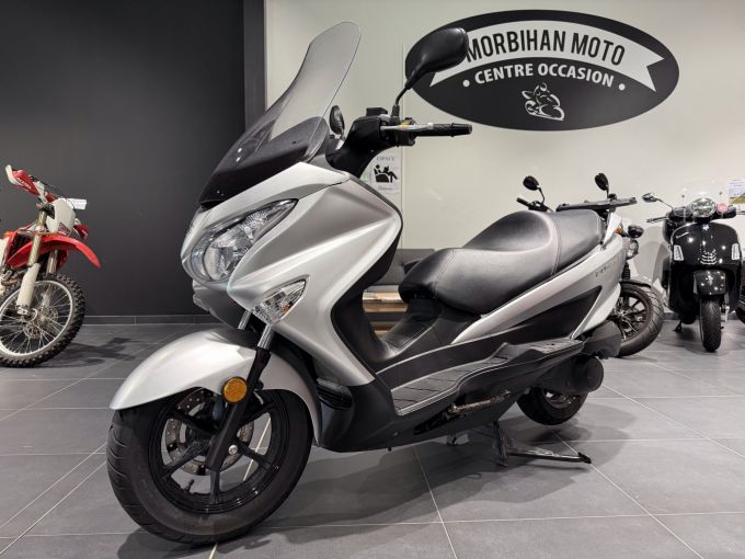 SUZUKI BURGMAN 125 4