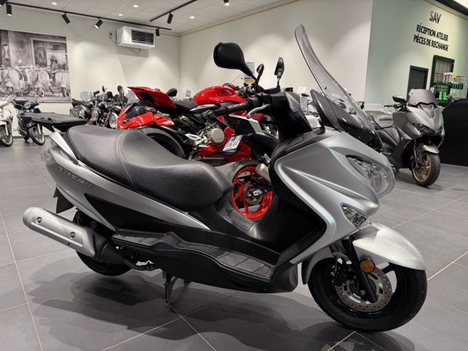 SUZUKI BURGMAN 125 4