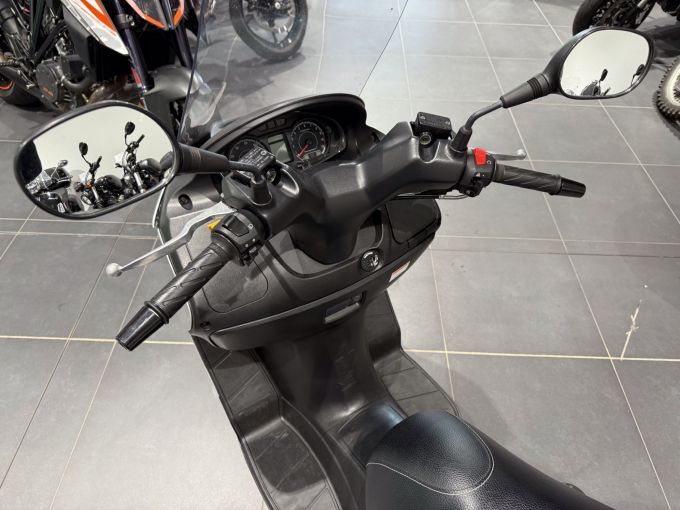 SUZUKI BURGMAN 125 4