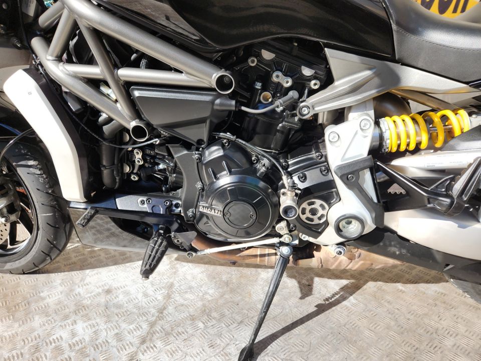DUCATI X-DIAVEL S 4